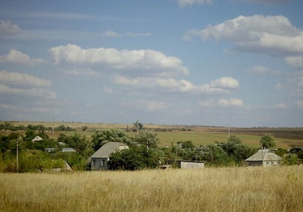 Село луганское. Село Луганское Донецкая область. Село Пилипчатино Донецкая область Артемовский район Украина. Пилипчатино Донецкая область война. Пилипчатино Луганская область.