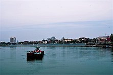 Kuban River in Krasnodar city. Water-carriage.jpg