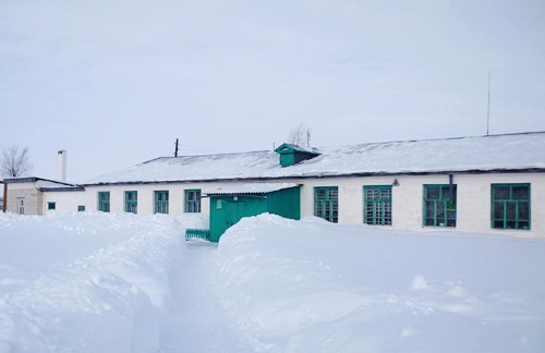 Школа в селе Верхнее Альмурзино