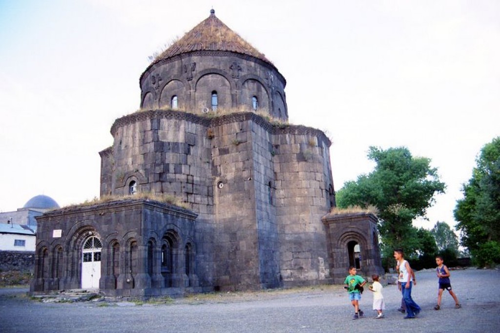 Столица анийского царства 4 букв сканворд. Крепость Ахтала. Карс столица Армении. Крепость карс Турция.